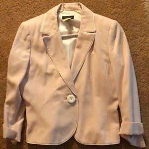 Light pink crop blazer